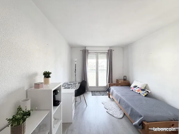 Studio 1 pièce 19 m²