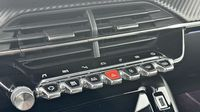 Peugeot 2008 1.2 PureTech 130ch S&S GT EAT8 — photo 15