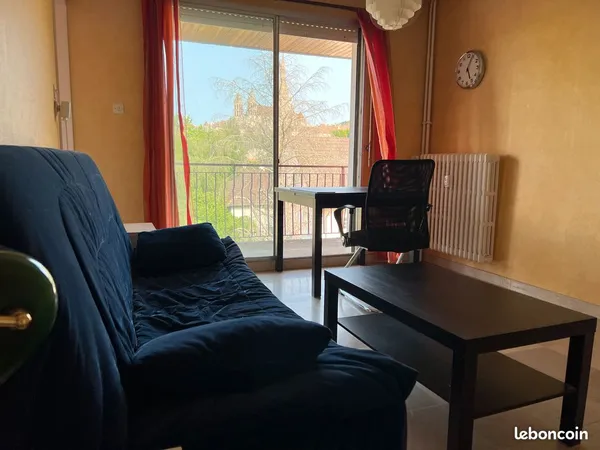 Loue meublé 380euros chauffage compris