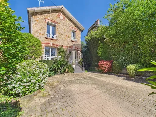 Maison 7 pièces 127 m²