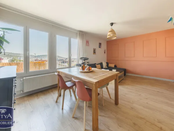 Appartement 4 pièces 82 m²
