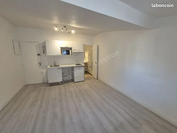 Studio apt