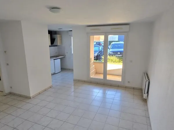 T2 lumineux de 50 m² avec balcon et parking privatif — Résidence Jules Gallois à Louvroil