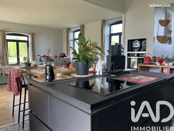 Maison 5 pièces 143 m²