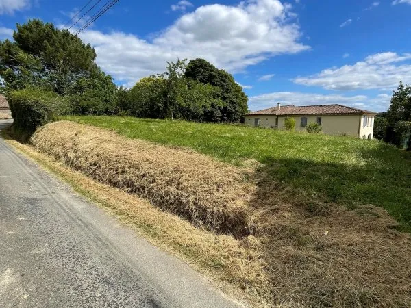 Terrain à bâtir Vente Toulenne 340m² 42000€