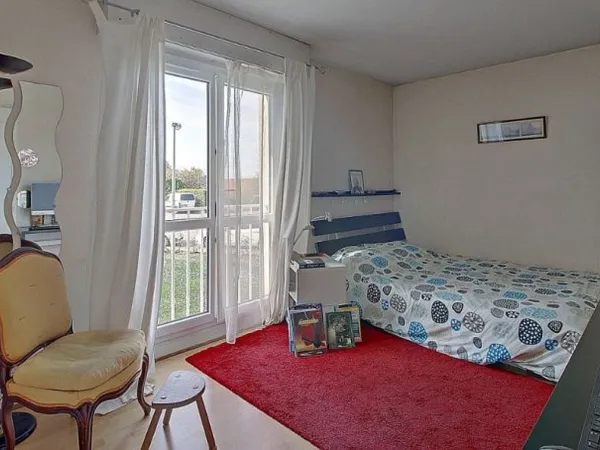 Propose chambre colocation appartement 14m² avec 2 chats