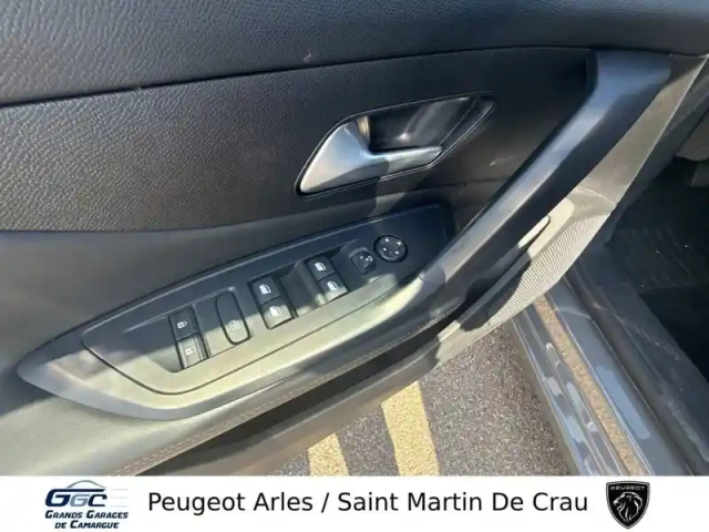 Peugeot 308 hybrid 145 e-dcs6 — photo 15