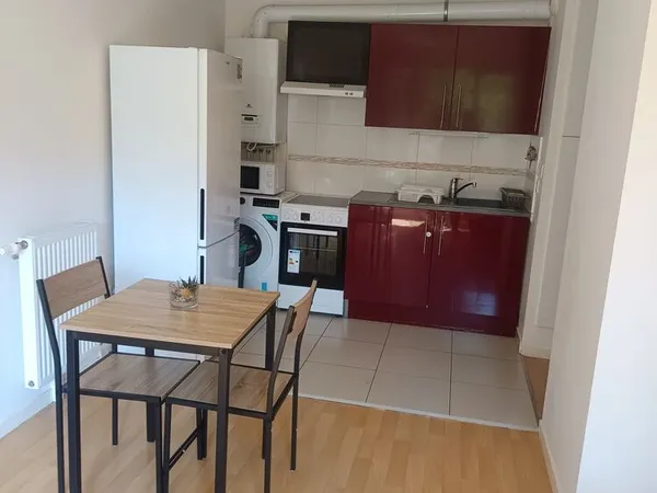 F2 meublé 35 m² avec balcon & parking ? Bois-d'Arcy quartier