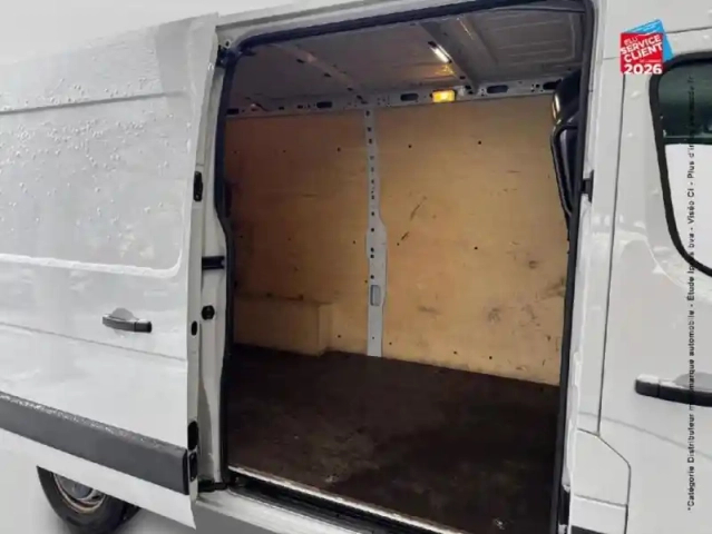 Renault Master fg f3500 l2h2 2.3 blue dci 135ch confort euro6 — photo 11
