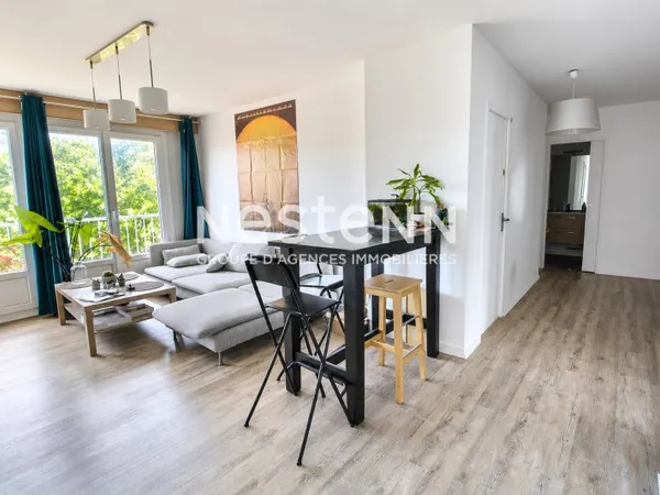 PETIT PARILLY : T5 - PARILLY - TRAMWAY - BUS - GARE - METRO -COLOCATION -4 CHAMBRES