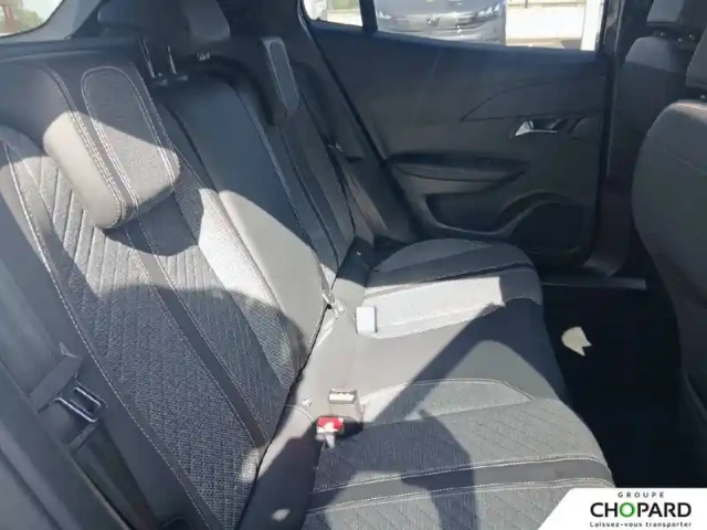 Peugeot 2008 hybrid 136 e-dcs6 — photo 20