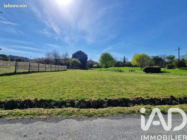 Terrain 857 m² Fouquebrune
