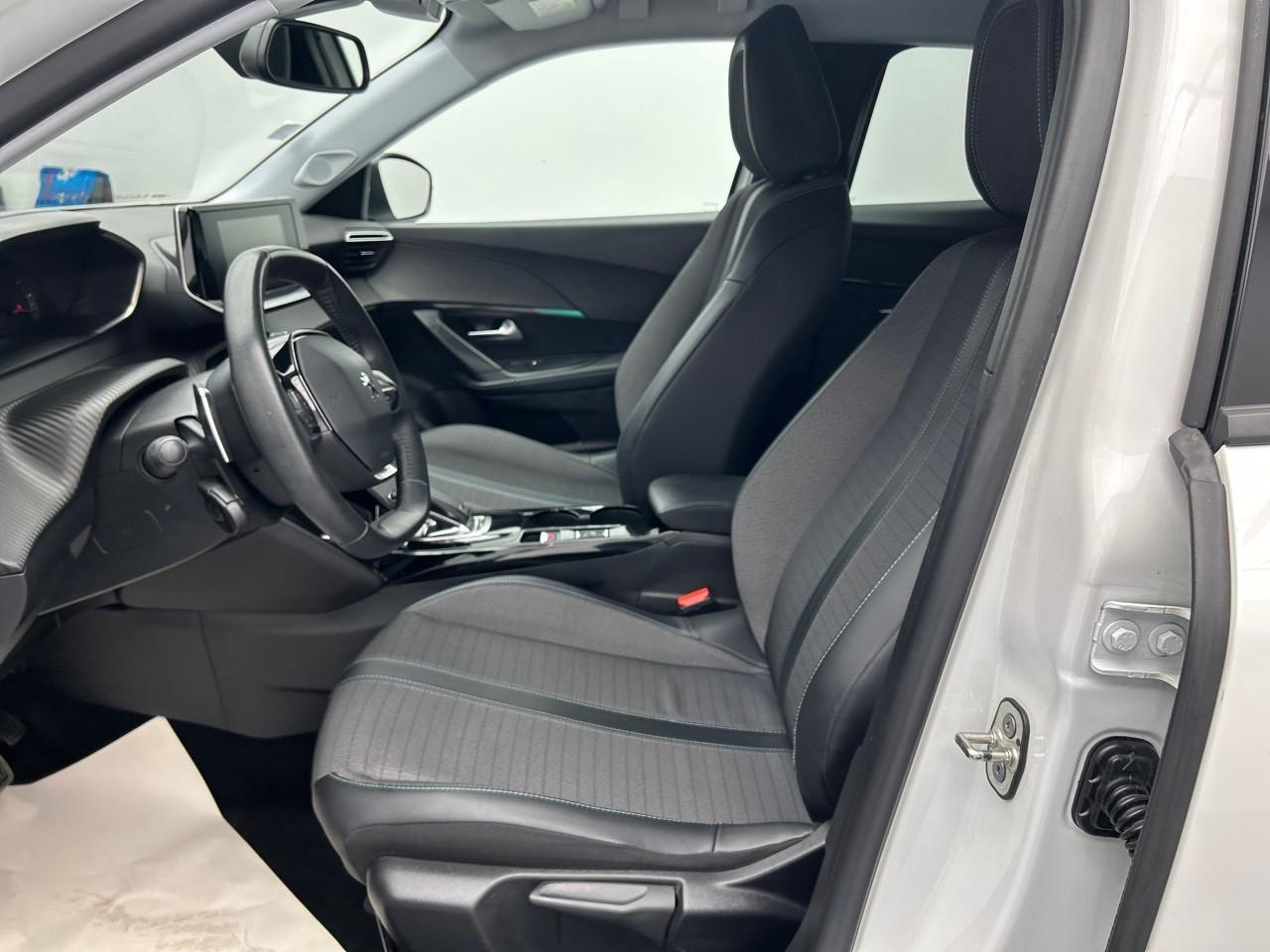 Peugeot 2008 bluehdi 130 s&s eat8 allure — photo 10