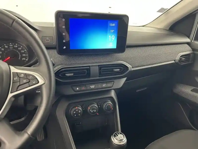 Dacia Sandero sce 65 - 22 — photo 21