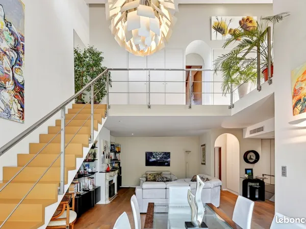 Appartement 5 pièces 151 m²