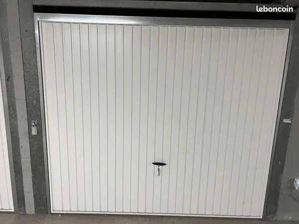 Garage/box 13 m² Fougeres