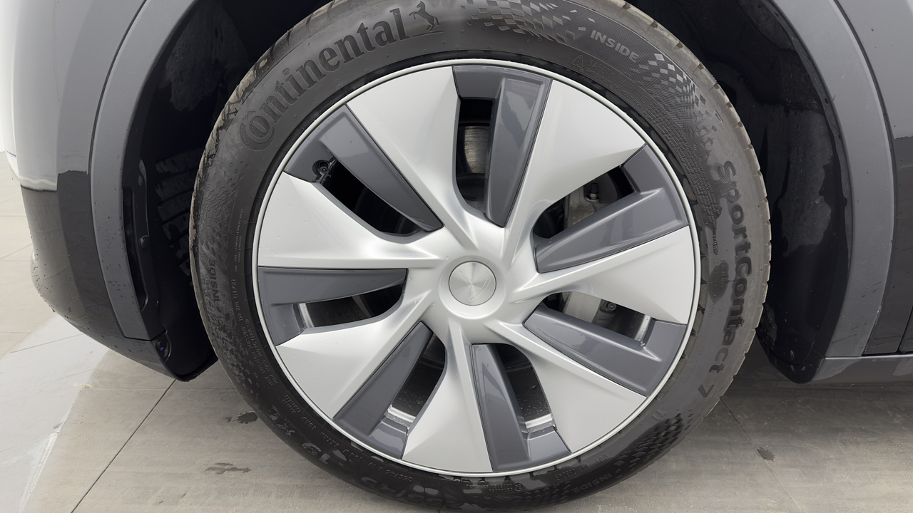 Tesla MODEL Y Grande Autonomie Dual Motor AWD — photo 9