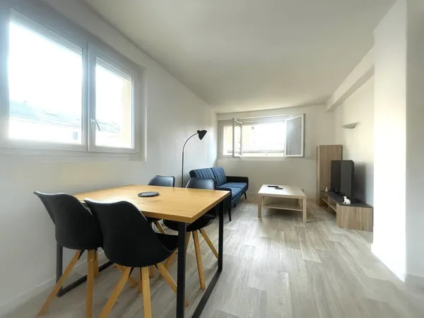 T2 MEUBLÉ À LOUER SECTEUR HÔPITAL