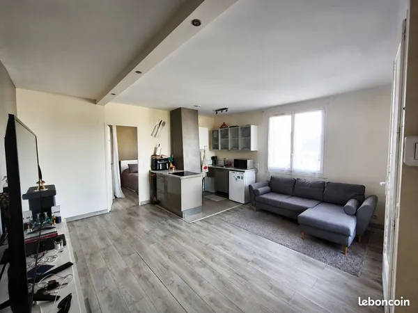 F2 avec balcon à louer à Montsoult