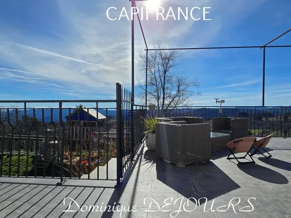 Ardèche - Magnifique Maison d'architecte de 184 m² habitable - Bel espace extérieur - Vue panoramiqu