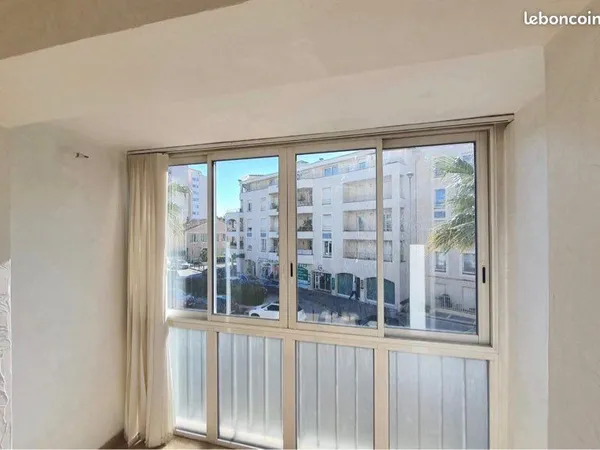 Loue appartement non meublé