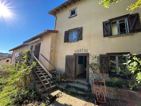Domaine rural de 7,8 ha avec habitations et dépendances