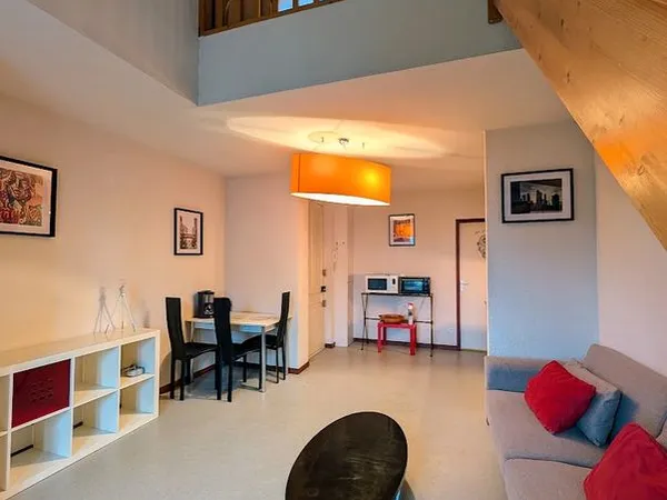 Charmant duplex T2 meublé avec vue sur Belledonne, dernier étage, quartier calme