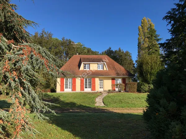 A louer - Maison 5 chambres en campagne à LA FLECHE