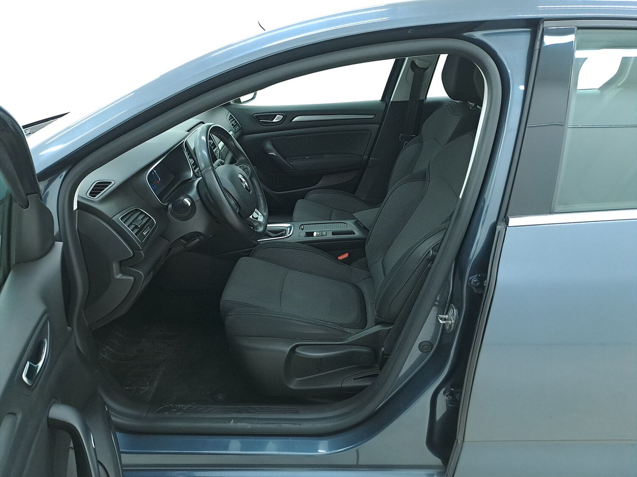 Renault Mégane 4 Estate — photo 11
