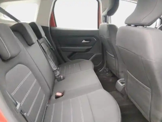 Dacia Duster 1.5 blue dci 115ch expression 4x2 — photo 12