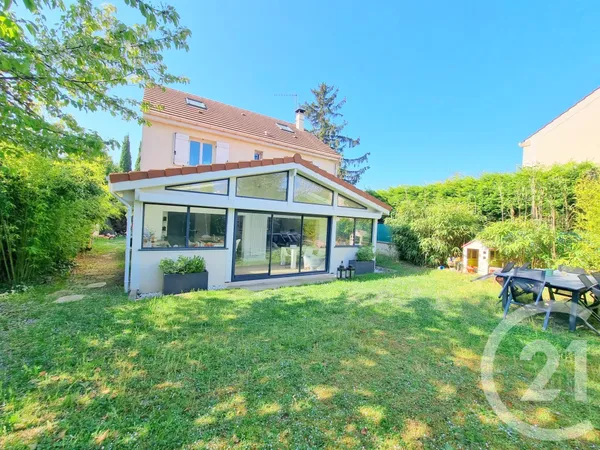Maison 8 pièces 133 m²