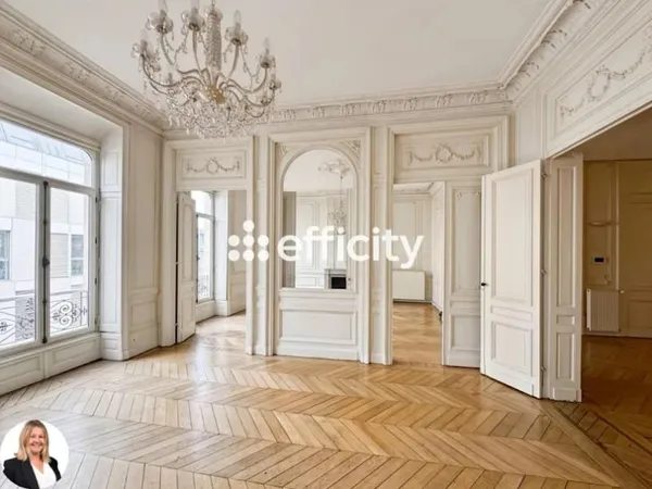 Appartement 5 pièces 150 m²