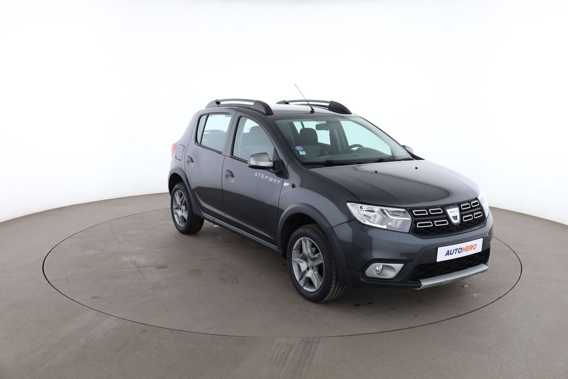 Dacia Sandero Stepway 0.9 TCe — photo 7