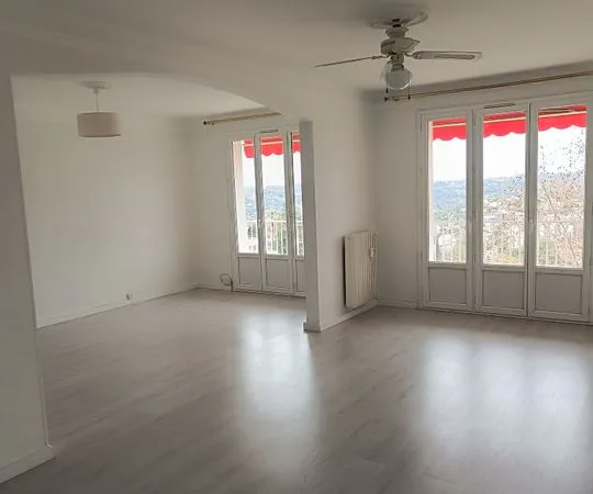 Appartement de 81m2 à louer sur Grasse