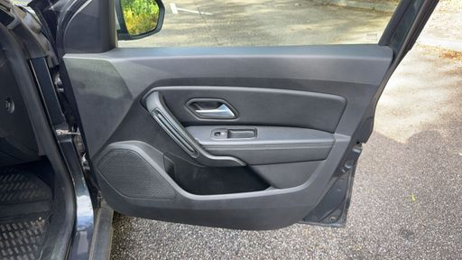 Dacia Duster 1.5 dCi 115 - Prestige – 2021 – 66932 km – Diesel – Boîte Manuelle — photo 22