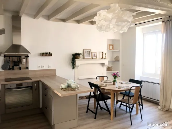 Jolie maison de 41m2 entièrement meublée refaite en 2021 à 5 min de la gare de Sillé-le-Guillaume da