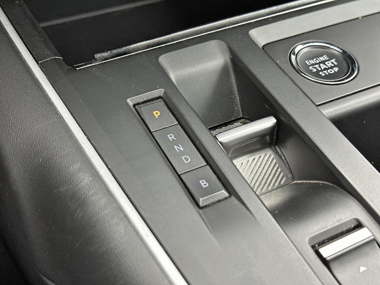 Citroën C5 Aircross hybride rechargeable 225 e-eat8 shine pack — photo 31