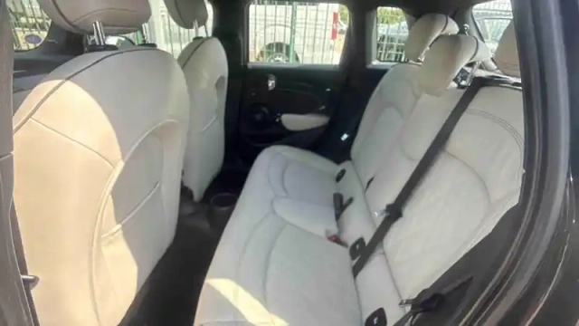 Mini Mini hatch 5 portes cooper 136 ch dkg7 — photo 11
