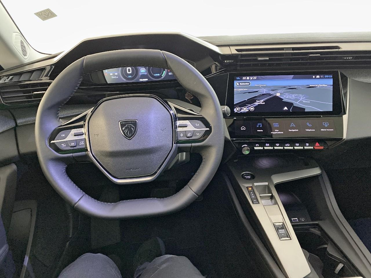 Peugeot 308 sw hybrid 145 e-dcs6 allure — photo 17