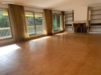 Appartement standing 165M2 quartier mairie