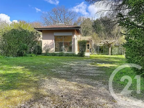 Maison 4 pièces 200 m²