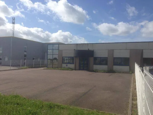 Local d'activité 580 m²