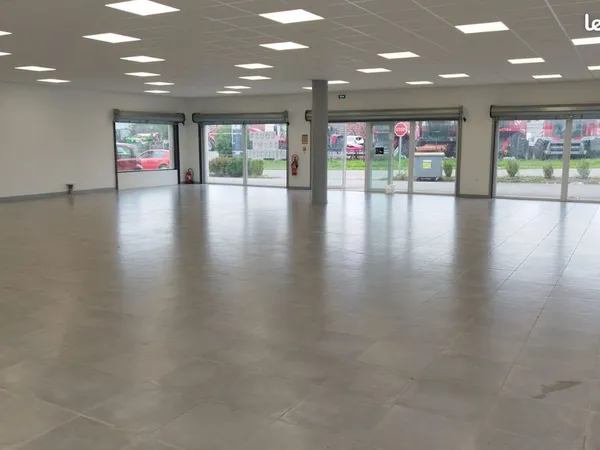 Local commercial à la louer