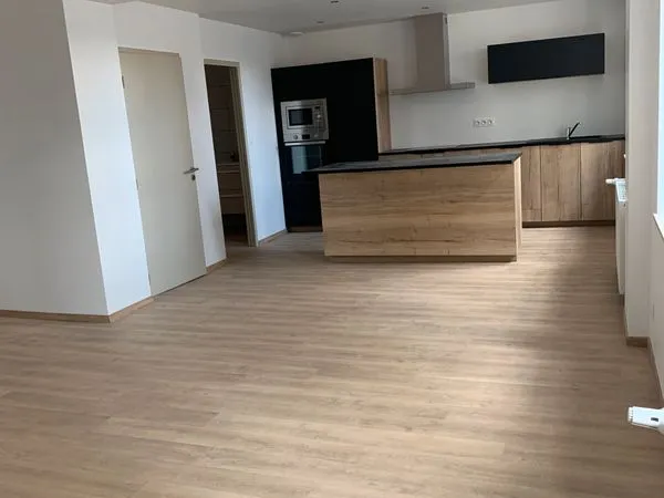 Loue appartement hyper centre F4 avec garage 1ER ETAGE