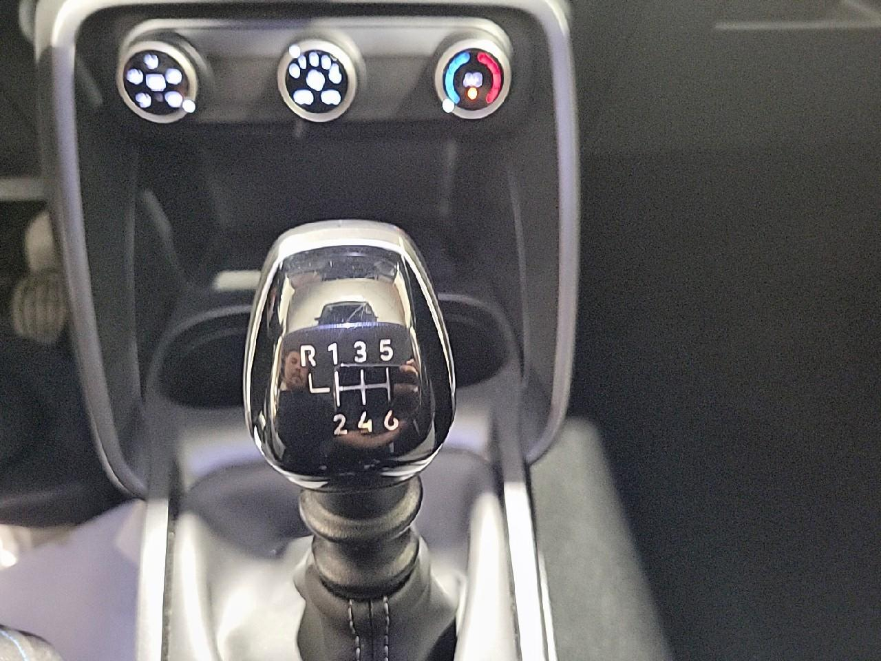 Citroën C3 turbo 100 ch manuelle plus — photo 17