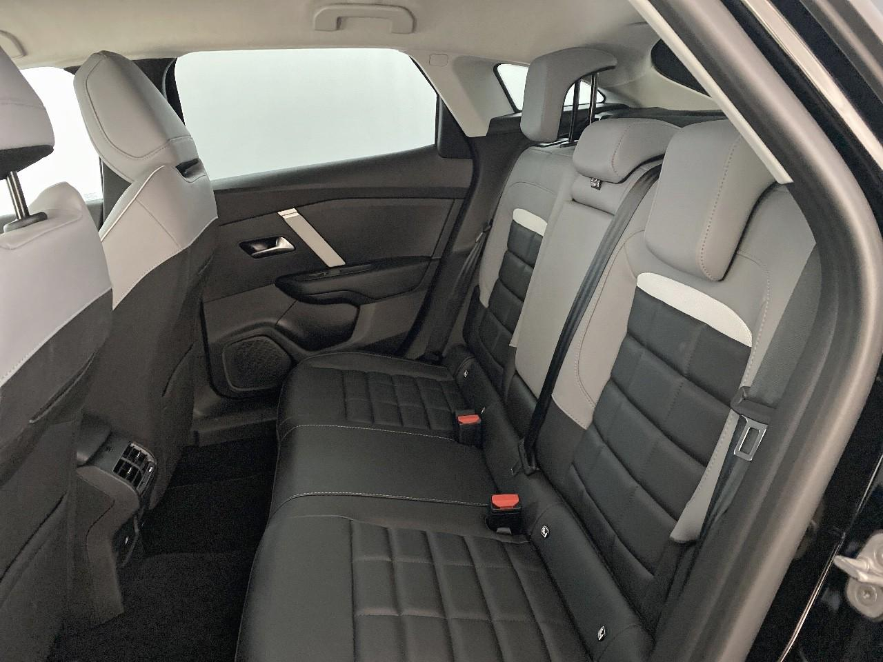 Citroën C4 hybride 145 ch e-dcs6 max — photo 10
