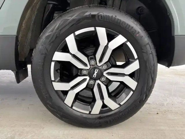 Dacia Duster eco-g 100 4x2 — photo 30