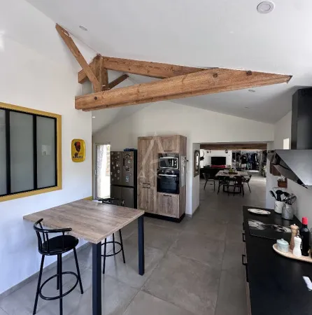 Maison de village 6 pièces 195 m²