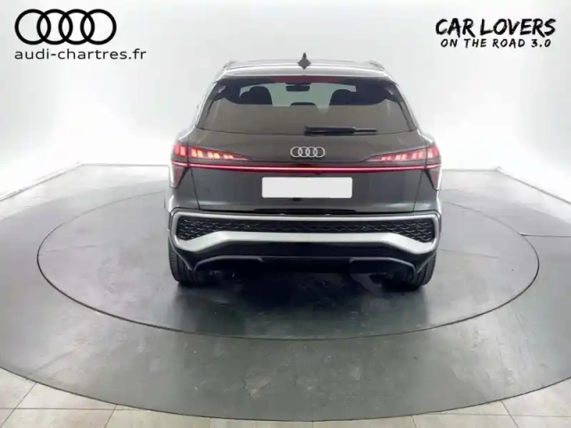 Audi Q3 e-hybrid 272 ch s tronic 6 — photo 4