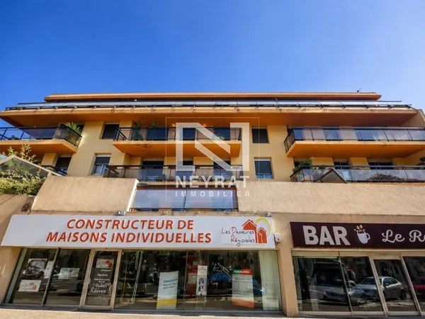 APPARTEMENT T2 LOUÉ - BALCON, CAVE ET PARKING - CENTRE-VILLE